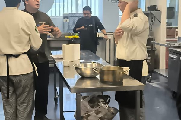 WhatsApp Image 2025-11-17 at 10.48.26 AM (10) WhatsApp Image 2025-11-17 at 10.48.26 AM (10)